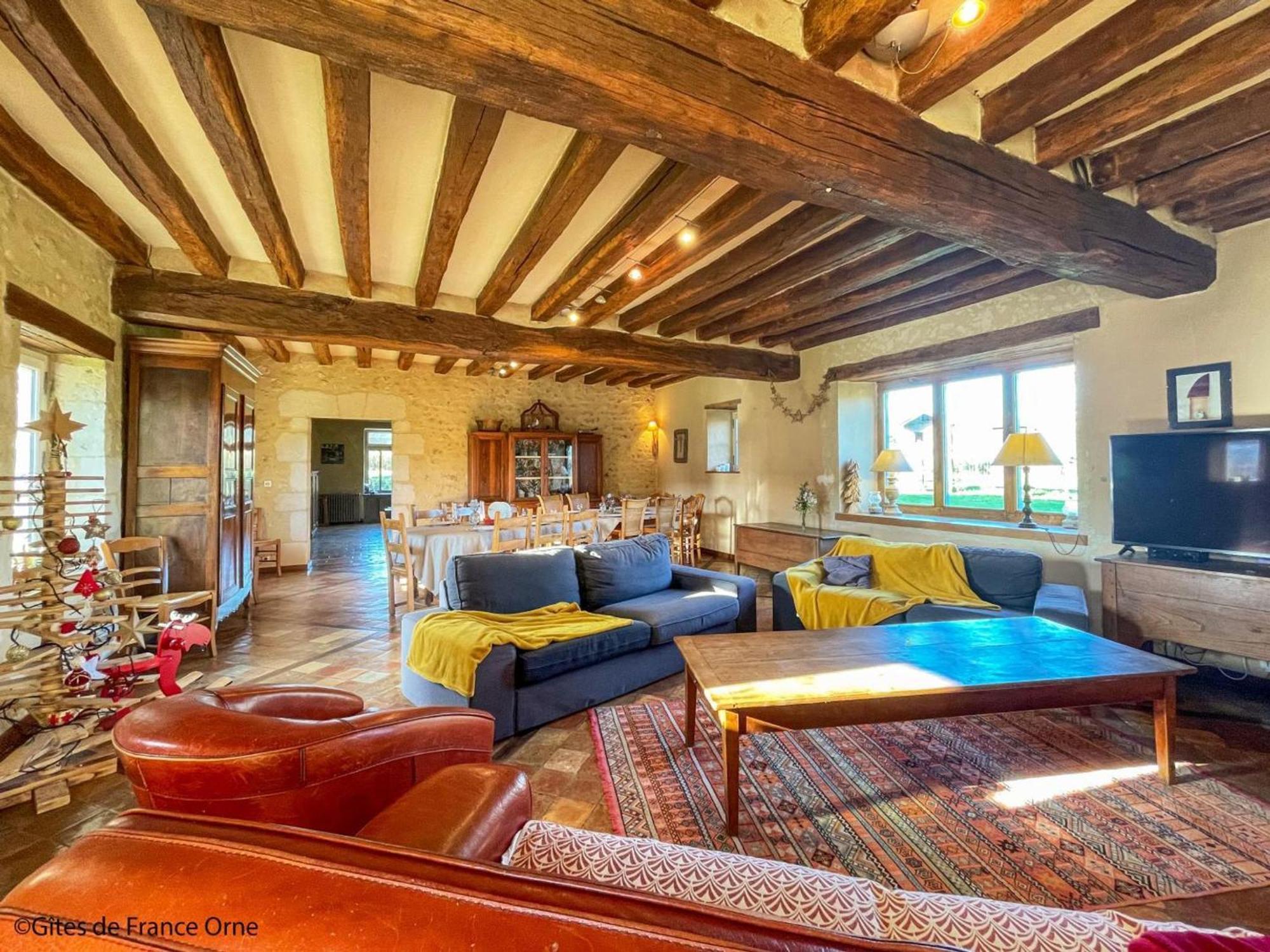 Maison De Charme Avec Piscine Interieure, Grand Jardin, Et Paysages Magnifiques En Pleine Campagne - Fr-1-497-164 Rémalard Exterior foto